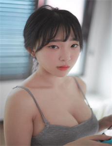 《变态另类重口特级-光身美女》
