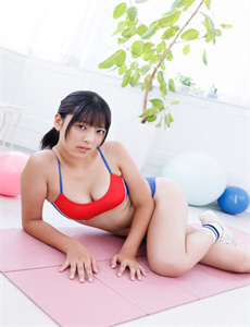 《韩国电影失足美女色诱猎物-Gucci彩虹男孩2023》