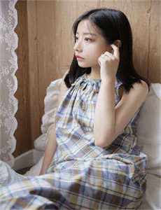 《我爱看屁屁-131视频在线观看》