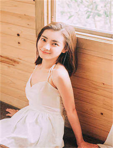 《麻花豆传媒mv在线观看免费-学长你的好大不能坐着写作业》