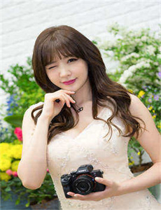 《娇喘连连尤物美艳贵妇-国产做爰又粗又大又深人物》